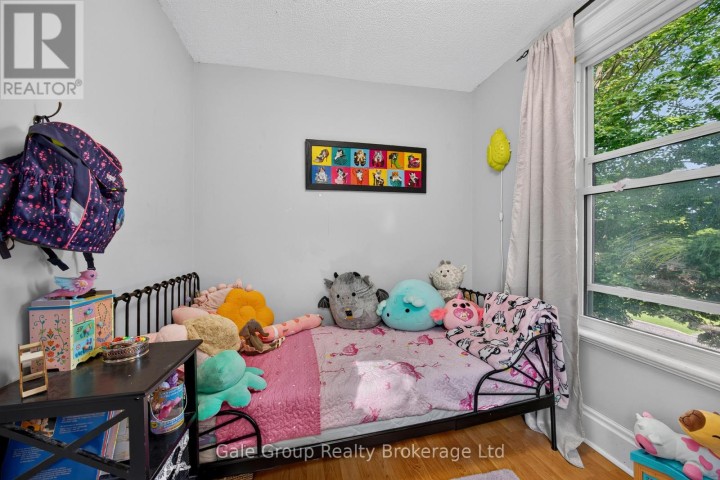 Photo 18 at 445 Vincent Street, Woodstock - North, Woodstock