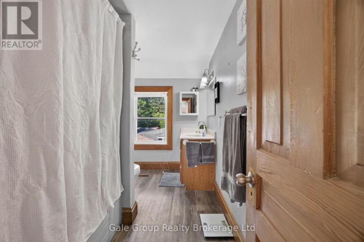 Photo 23 at 445 Vincent Street, Woodstock - North, Woodstock
