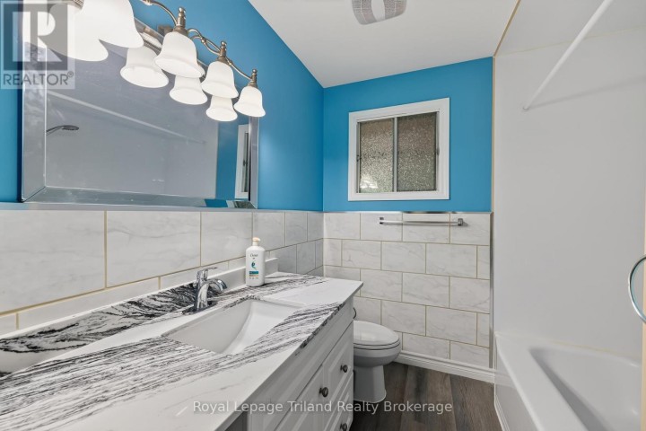 Photo 16 at 378 Sales Drive, Woodstock - South, Woodstock