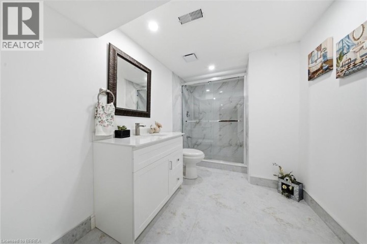 Photo 24 at 106 Memorial Drive, Fairview / Greenbrier, Brantford