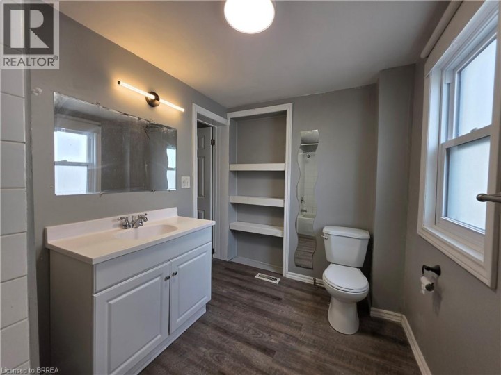 Photo 16 at 109 Sydenham Street, Terrace Hill, Brantford