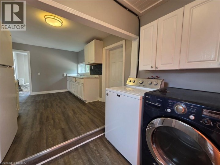 Photo 19 at 109 Sydenham Street, Terrace Hill, Brantford