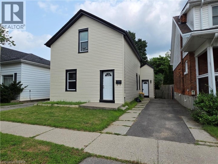 Photo 2 at 109 Sydenham Street, Terrace Hill, Brantford