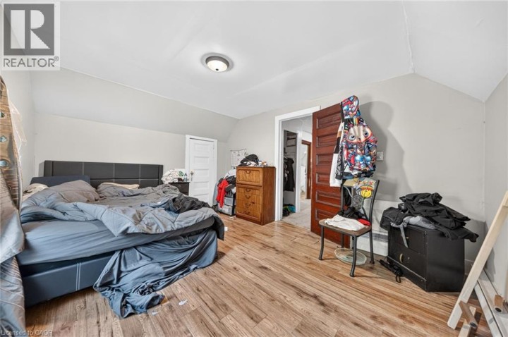 Photo 17 at 126 Chatham Street, Downtown Core, Brantford