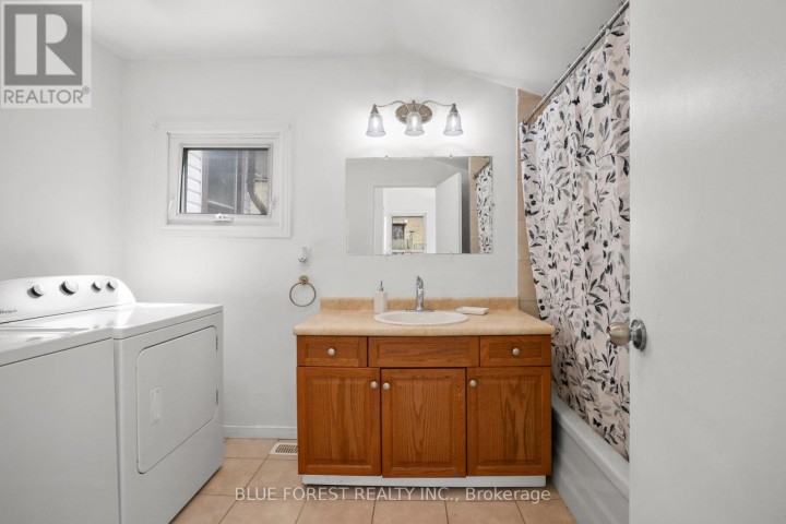 Photo 15 at 508 Hatch Street, Woodstock - South, Woodstock