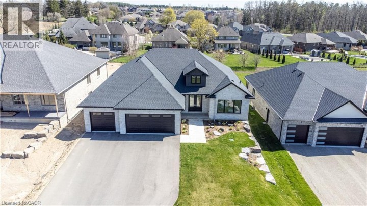 Photo 2 at 15 Hudson Drive, Oakhill Dr, Brantford