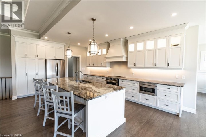 Photo 7 at 15 Hudson Drive, Oakhill Dr, Brantford