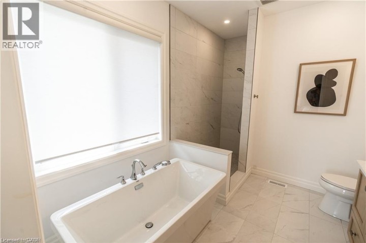 Photo 20 at 21 Hudson Drive, Oakhill Dr, Brantford