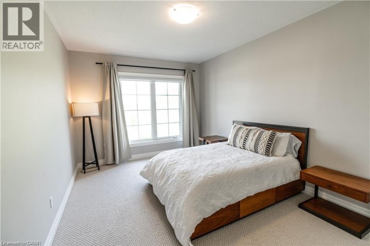 Photo 23 at 21 Hudson Drive, Oakhill Dr, Brantford