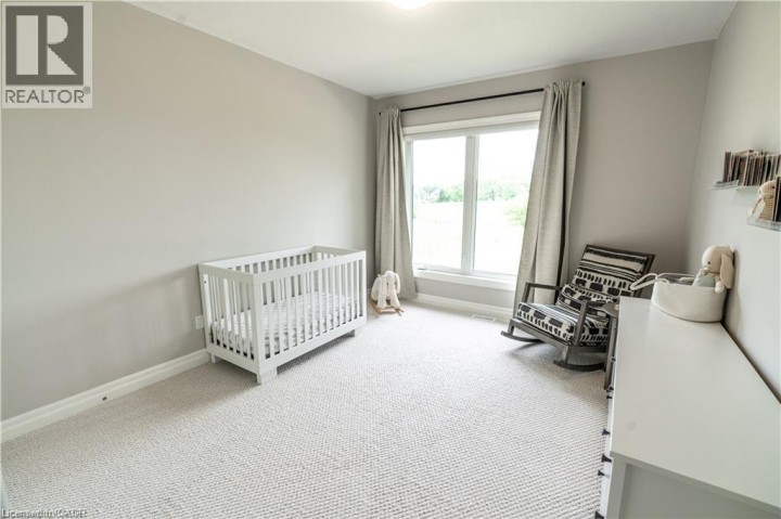 Photo 24 at 21 Hudson Drive, Oakhill Dr, Brantford