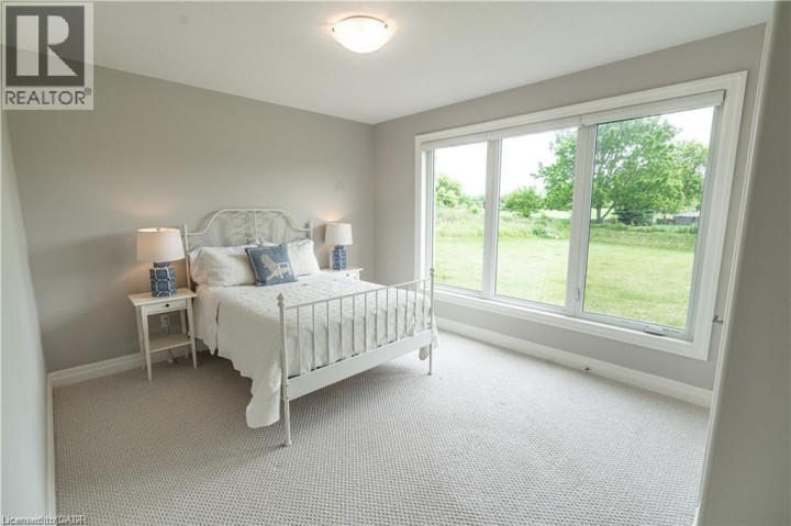 Photo 33 at 21 Hudson Drive, Oakhill Dr, Brantford