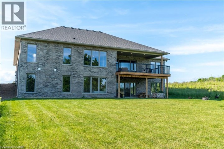 Photo 40 at 21 Hudson Drive, Oakhill Dr, Brantford