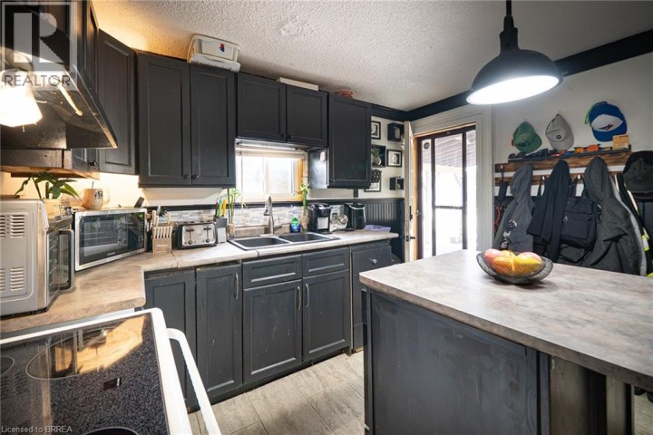 Photo 4 at 78 Arthur Street, East Ward, Brantford