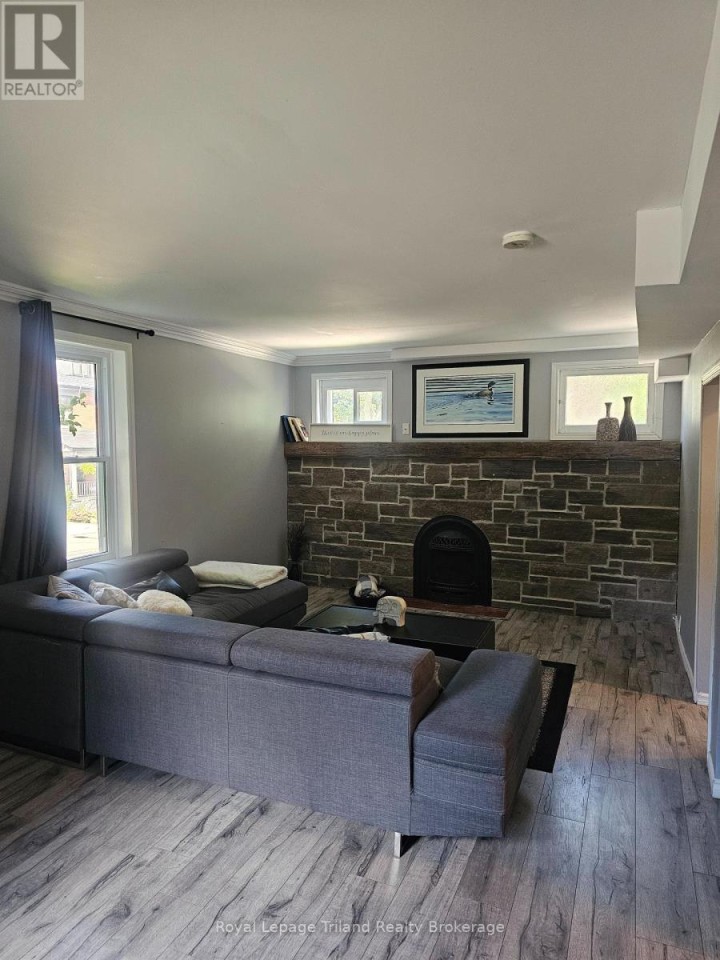 Photo 18 at 86 N Victoria Street, Woodstock - North, Woodstock