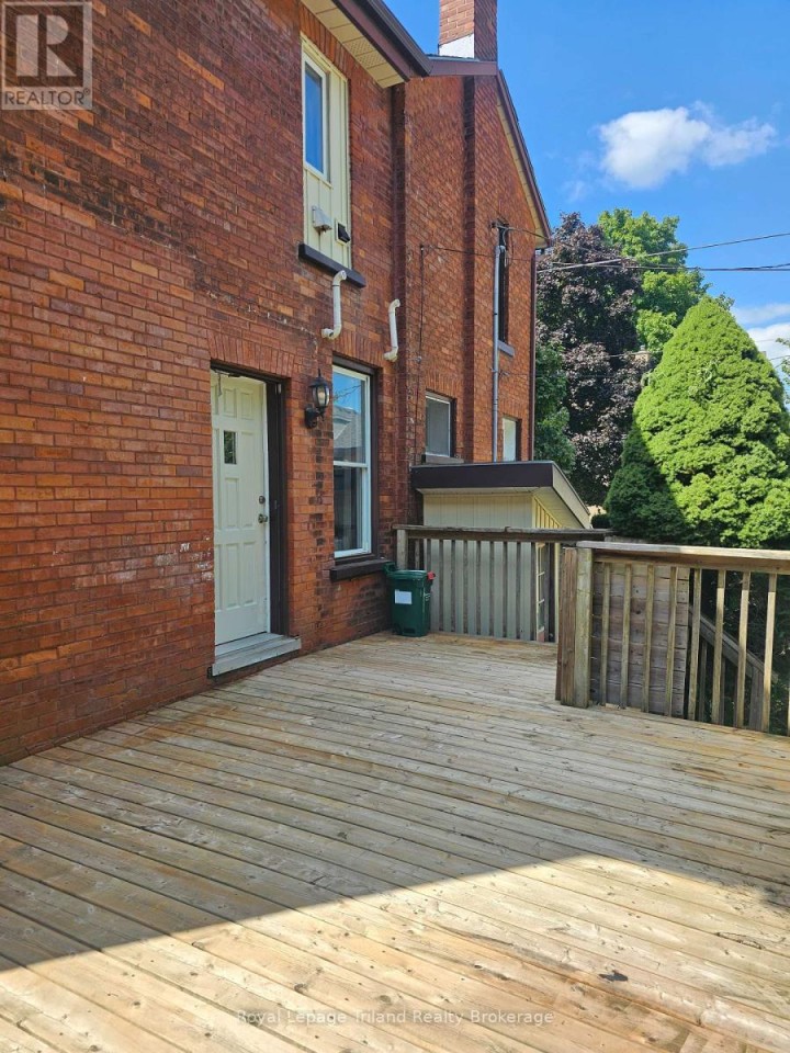 Photo 4 at 86 N Victoria Street, Woodstock - North, Woodstock