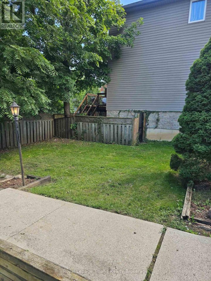 Photo 5 at 86 N Victoria Street, Woodstock - North, Woodstock
