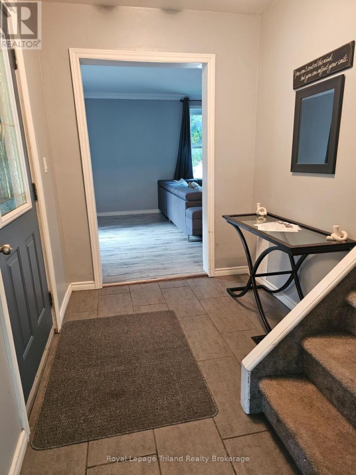 Photo 9 at 86 N Victoria Street, Woodstock - North, Woodstock