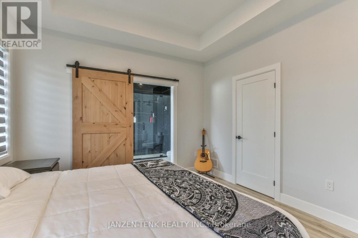Photo 26 at 8 Charles Court, Port Burwell, Bayham