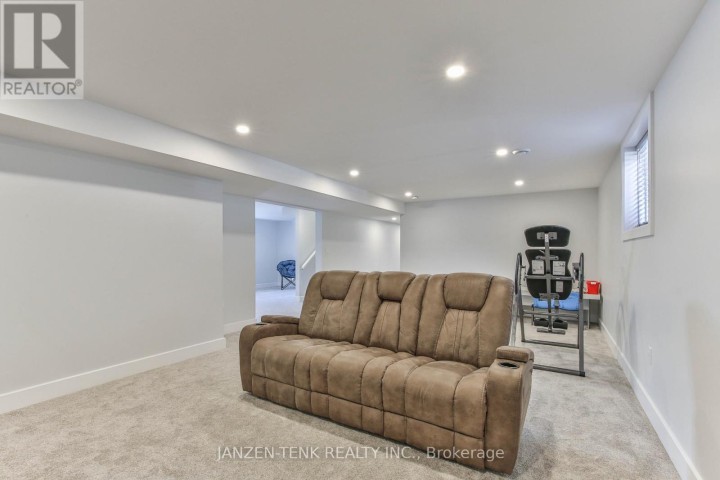 Photo 36 at 8 Charles Court, Port Burwell, Bayham