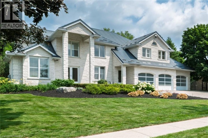 Photo 3 at 44 St Andrew's Drive, St. Andrew’s, Brantford