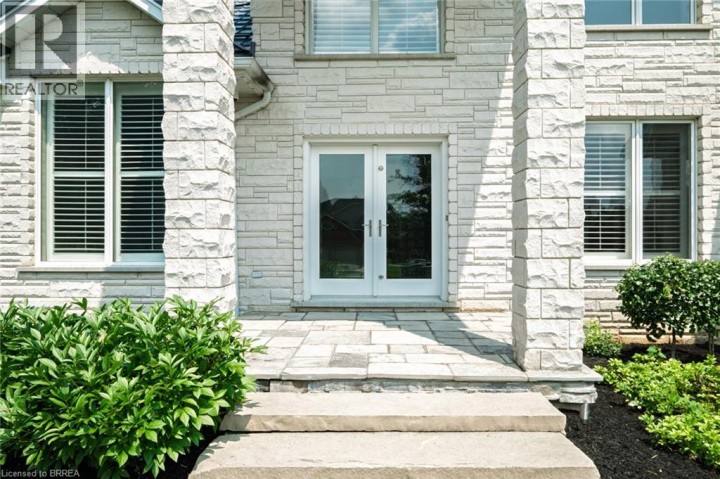 Photo 5 at 44 St Andrew's Drive, St. Andrew’s, Brantford