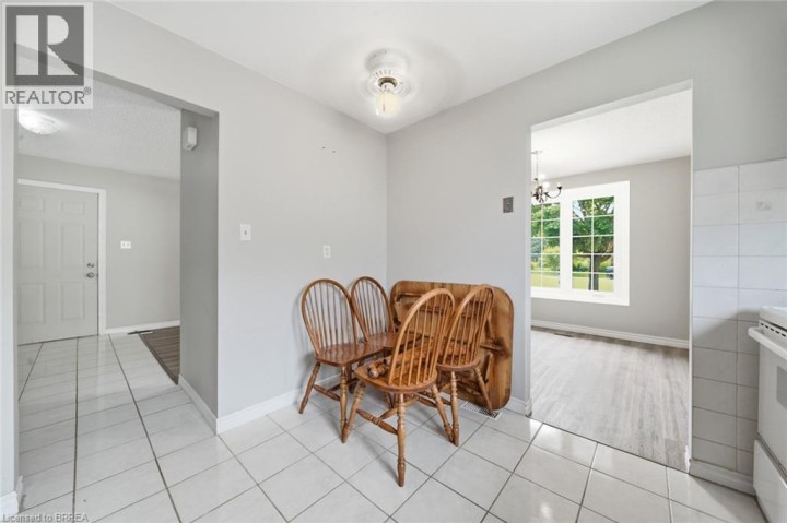 Photo 12 at 7 Sigurd Jensen Court, Cedarland, Brantford