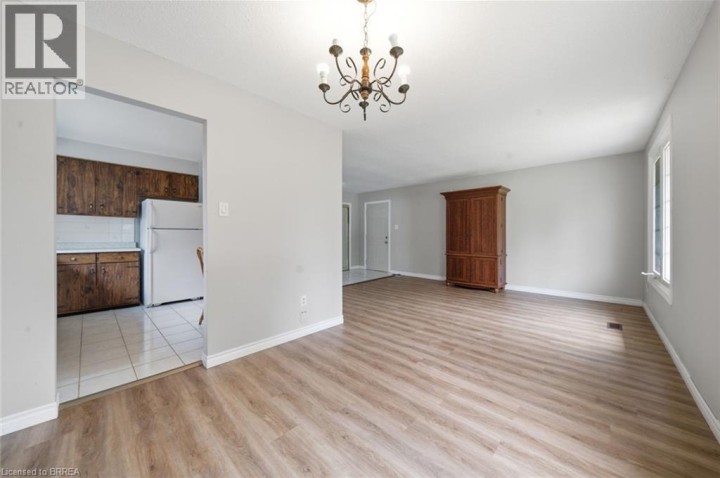 Photo 9 at 7 Sigurd Jensen Court, Cedarland, Brantford