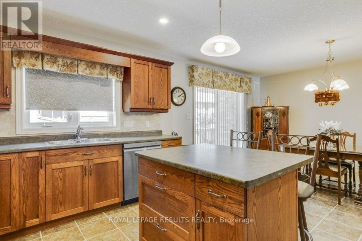Photo 12 at 126 Glendale Drive, Tillsonburg