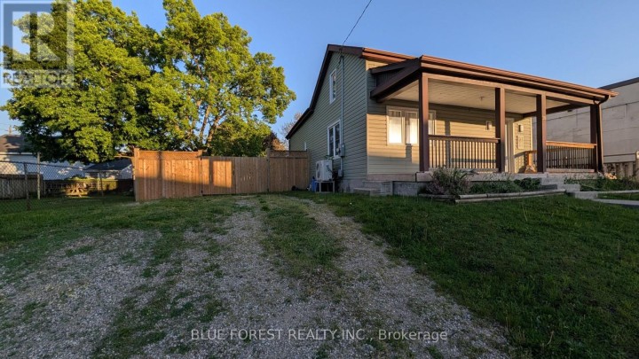 Photo 2 at 30 Catherine Street, Ingersoll - North, Ingersoll