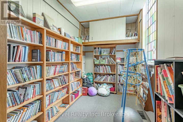 Photo 8 at 11 Vincent Street, Innerkip, Woodstock
