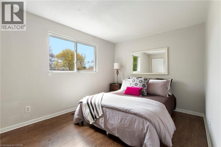 Photo 12 at 29 Woodlawn Avenue, Mayfair, Brantford