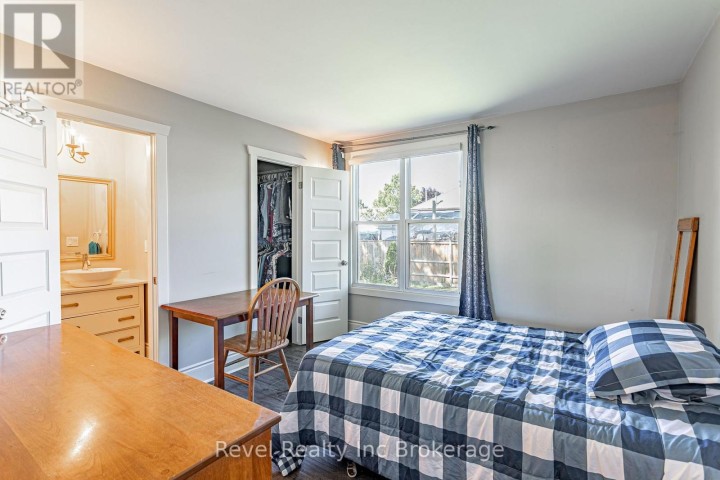 Photo 13 at 31 Givins Street, Woodstock - North, Woodstock