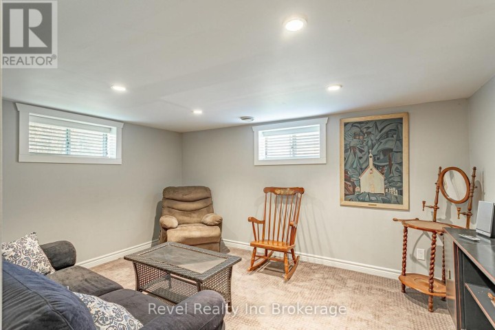 Photo 16 at 31 Givins Street, Woodstock - North, Woodstock