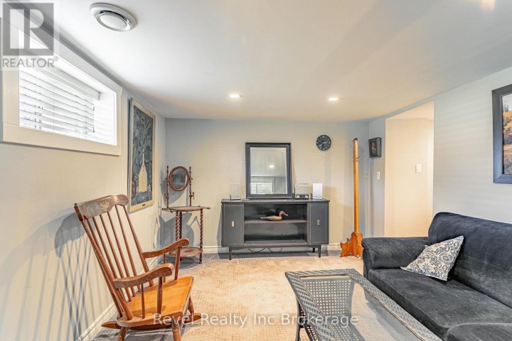 Photo 17 at 31 Givins Street, Woodstock - North, Woodstock