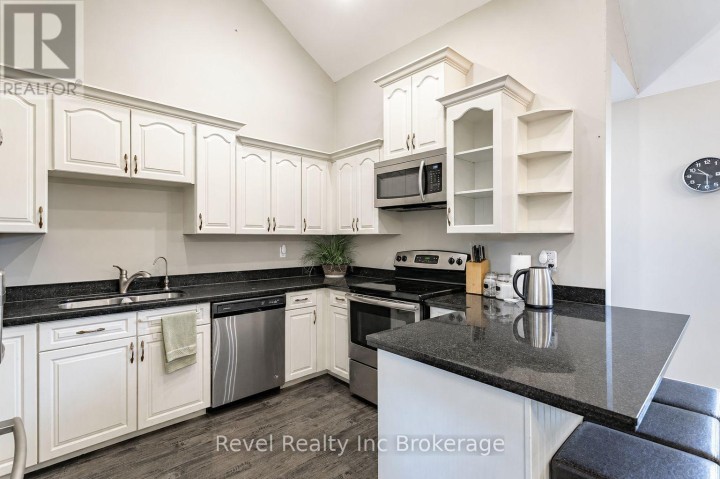 Photo 7 at 31 Givins Street, Woodstock - North, Woodstock
