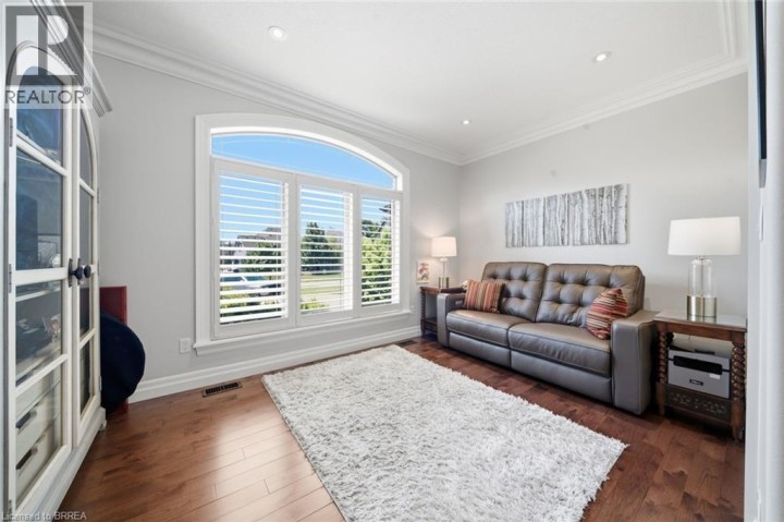 Photo 20 at 14 Ellington Place, Oakhill Dr, Brantford