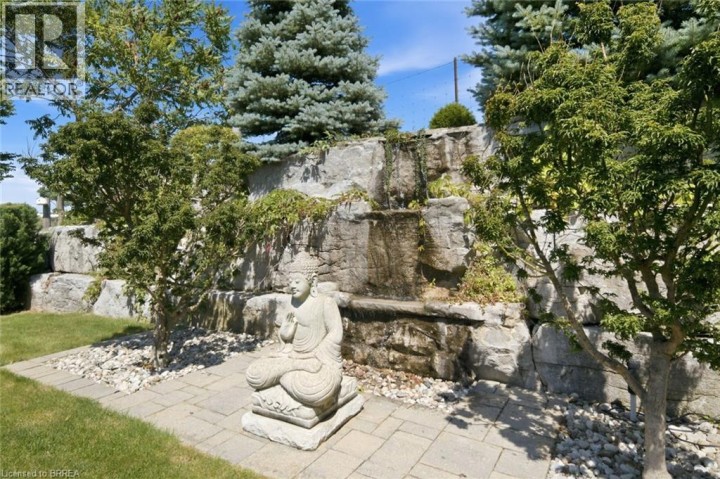 Photo 41 at 14 Ellington Place, Oakhill Dr, Brantford