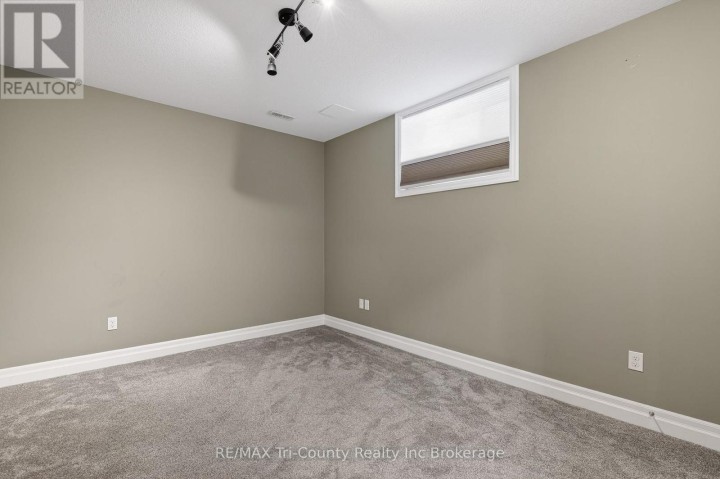 Photo 23 at 150 Denrich Avenue, Tillsonburg