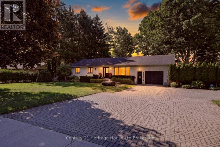 Photo 1 at 105 W Concession Street, Tillsonburg
