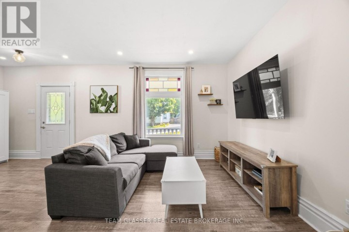 Photo 11 at 152 S Wonham Street, Ingersoll - South, Ingersoll