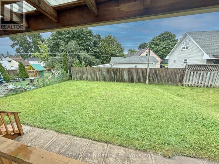 Photo 37 at 41 Kensington Street, Woodstock - North, Woodstock