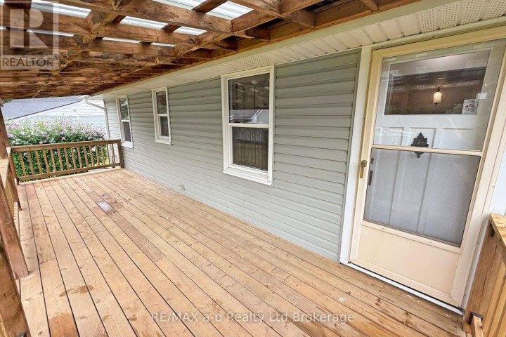 Photo 41 at 41 Kensington Street, Woodstock - North, Woodstock