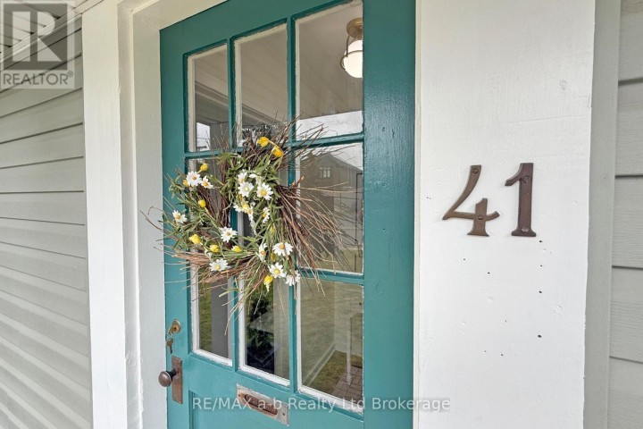 Photo 6 at 41 Kensington Street, Woodstock - North, Woodstock