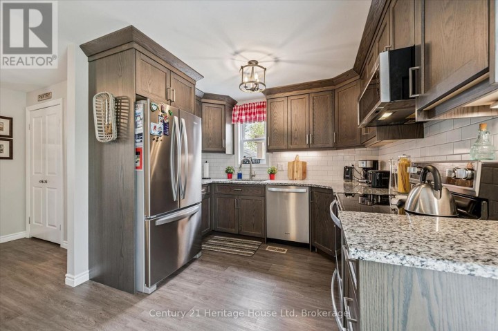 Photo 14 at 584077 Beachville Road, Centreville, South-West Oxford