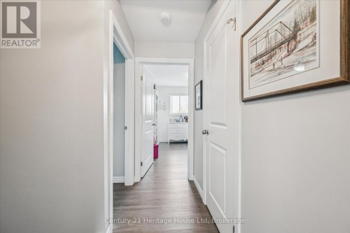 Photo 27 at 584077 Beachville Road, Centreville, South-West Oxford