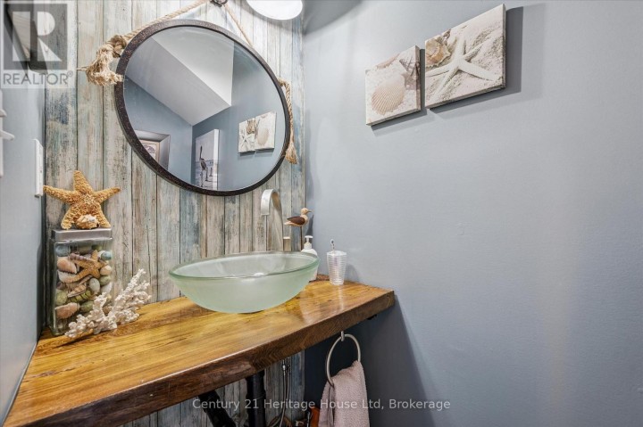 Photo 32 at 584077 Beachville Road, Centreville, South-West Oxford
