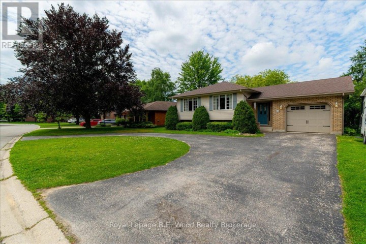 Photo 2 at 48 Allen Street, Tillsonburg