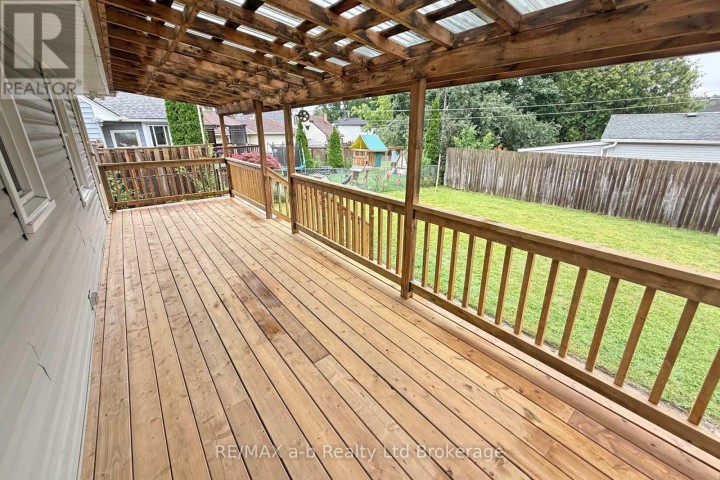 Photo 44 at 41 Kensington Street, Woodstock - North, Woodstock