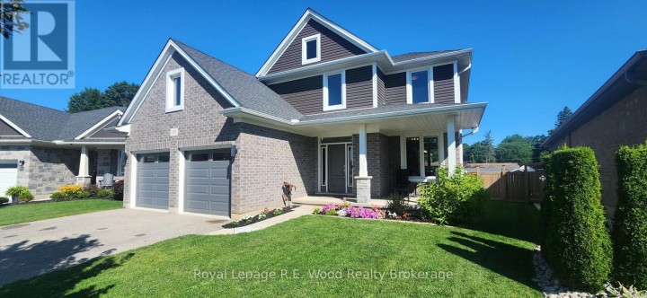 Photo 2 at 249 Wilson Avenue, Tillsonburg