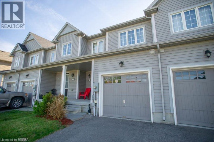 Photo 2 at 153 English Lane, Empire South, Brantford